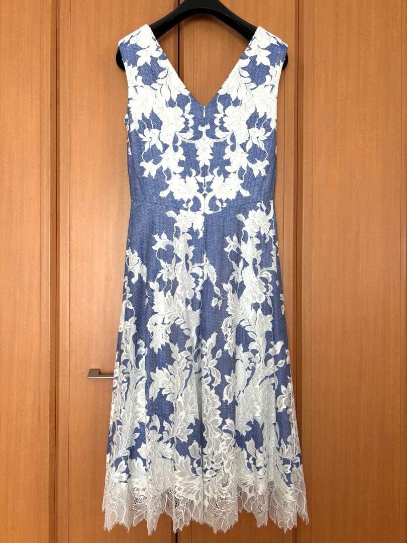 タダシショージ 花柄レース ノースリーブ Vネックフレアワンピース