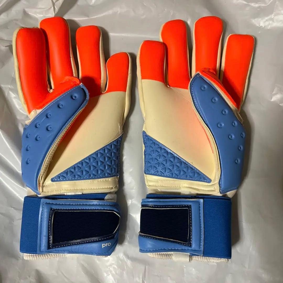 ノイアー　キーパー　グローブ adidas】【バイエルン】マヌエル・ノイアーのキーパーグローブ：ネット