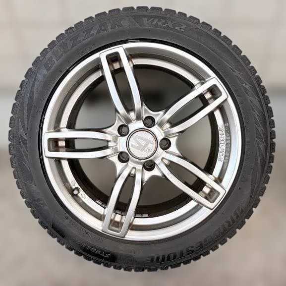 ソ*ル様 スタッドレス 245/45/R17 BLIZZAK VRX2 W213