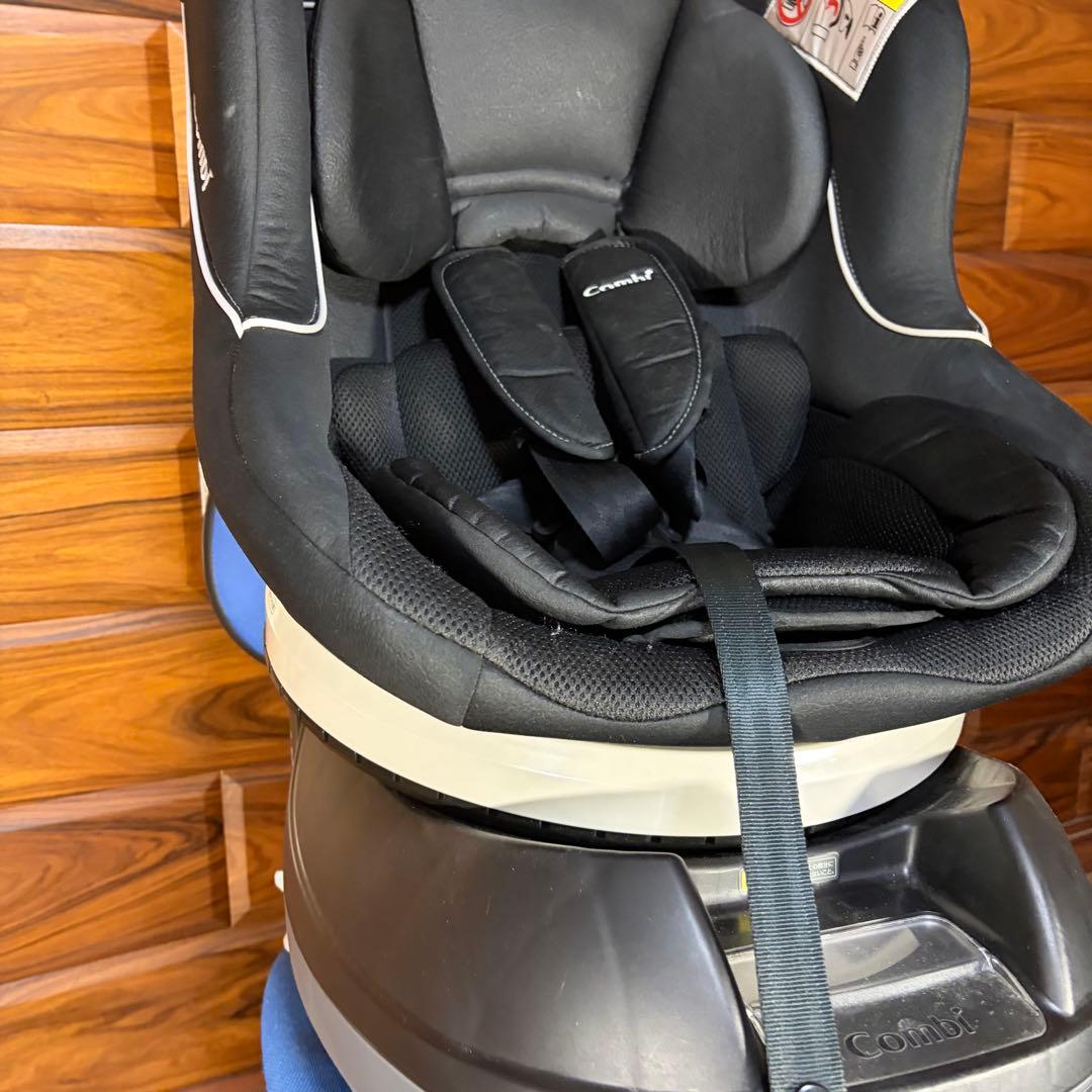 Combi コンビ クルムーヴ チャイルドシートISOFIX CG-CIG 黒 - メルカリ