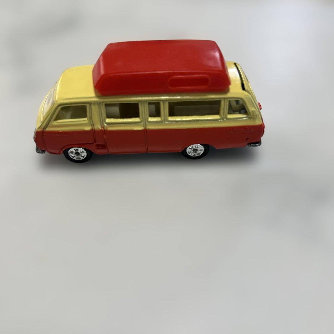 トミカ No.56/57 トヨタ ハイエース コミューター 日本製