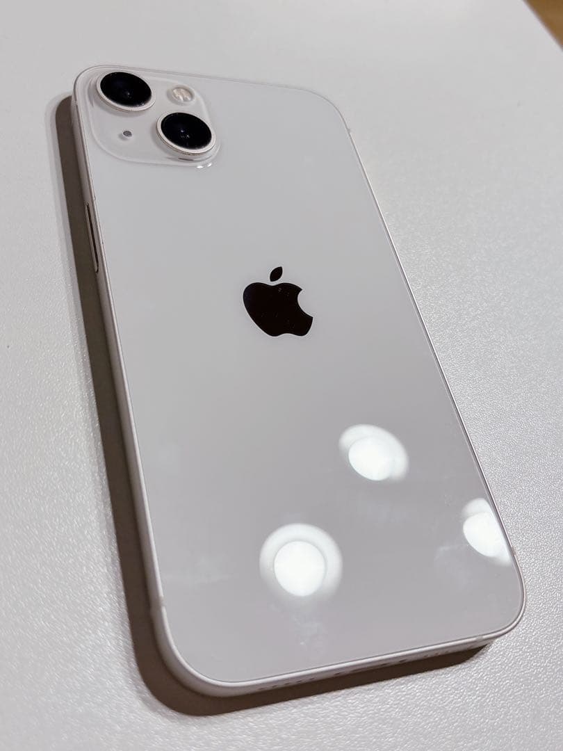 Apple iPhone 13 ホワイト 本体　美品 Amazon.com: Apple iPhone 13, 256GB, Starlight - Unlocked (Renewed