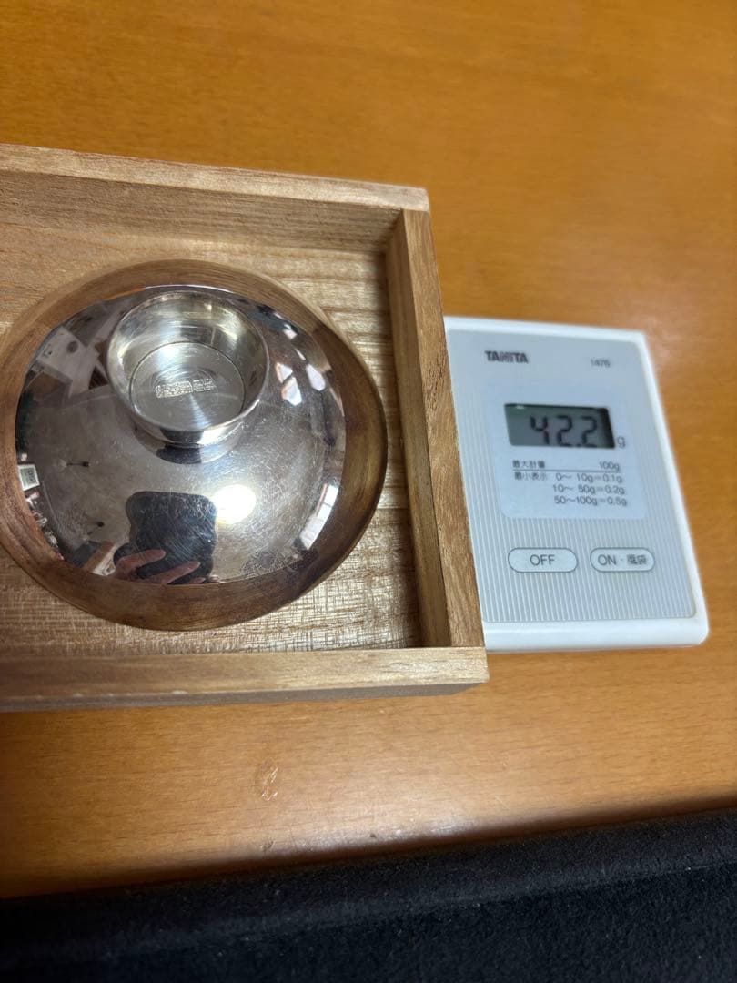 純銀の銀杯桐箱付き42.2g刻印「純銀服部製」 - メルカリ