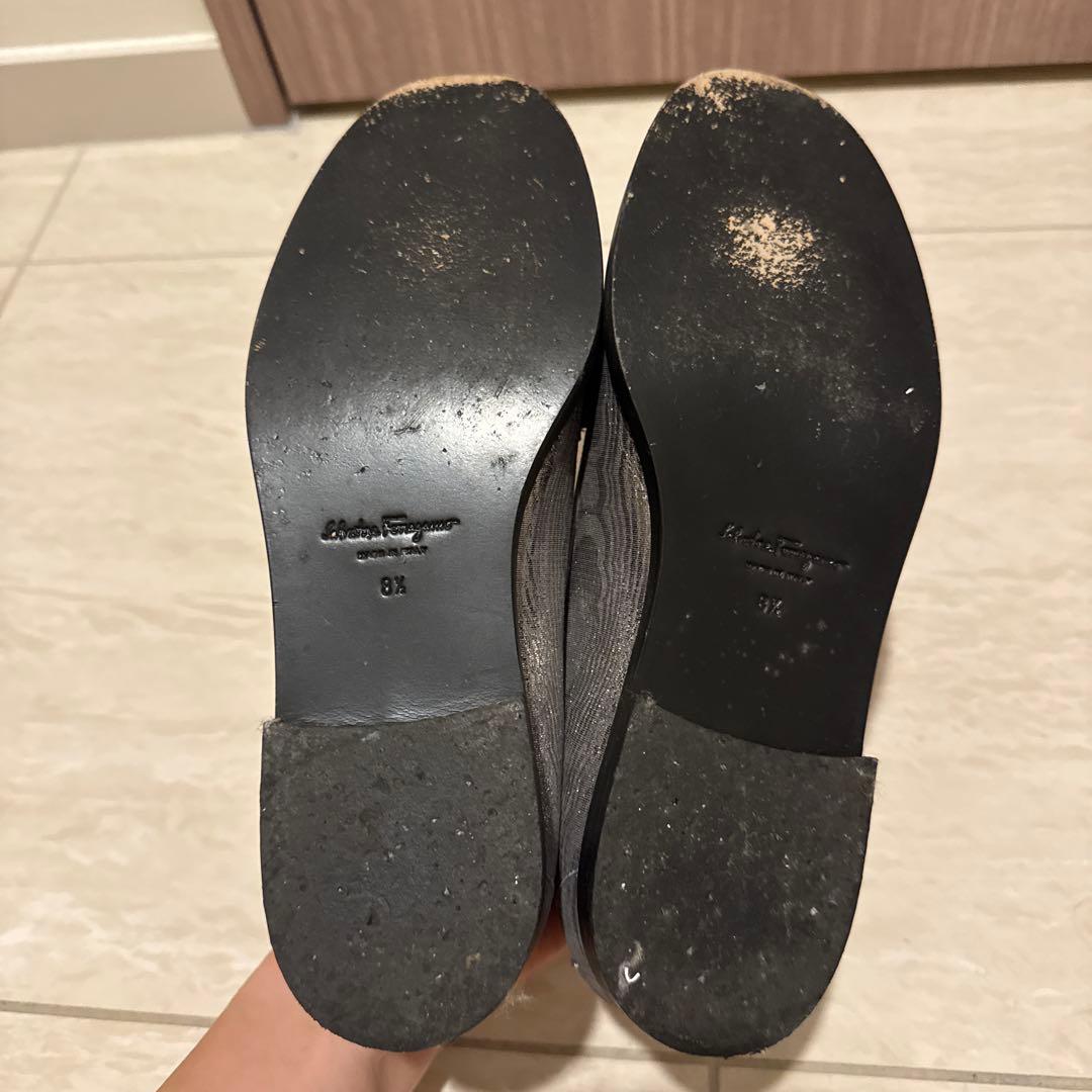 美品レア】Ferragamo モカシン/ローファー リボン シルバー 25.5