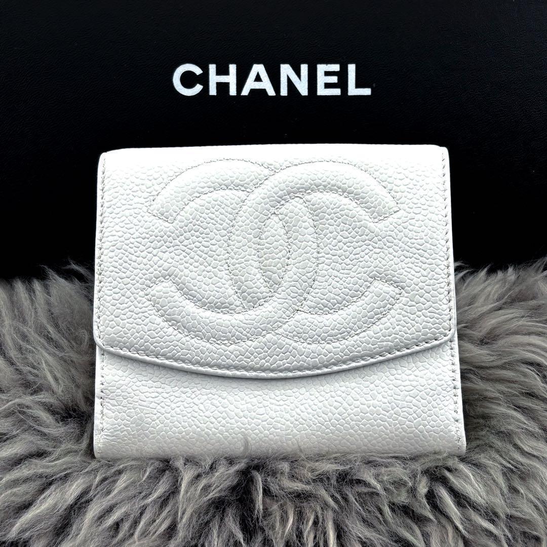 美品✨】シャネル 財布 デカココ キャビア Wホック 二つ折 白 - メルカリ