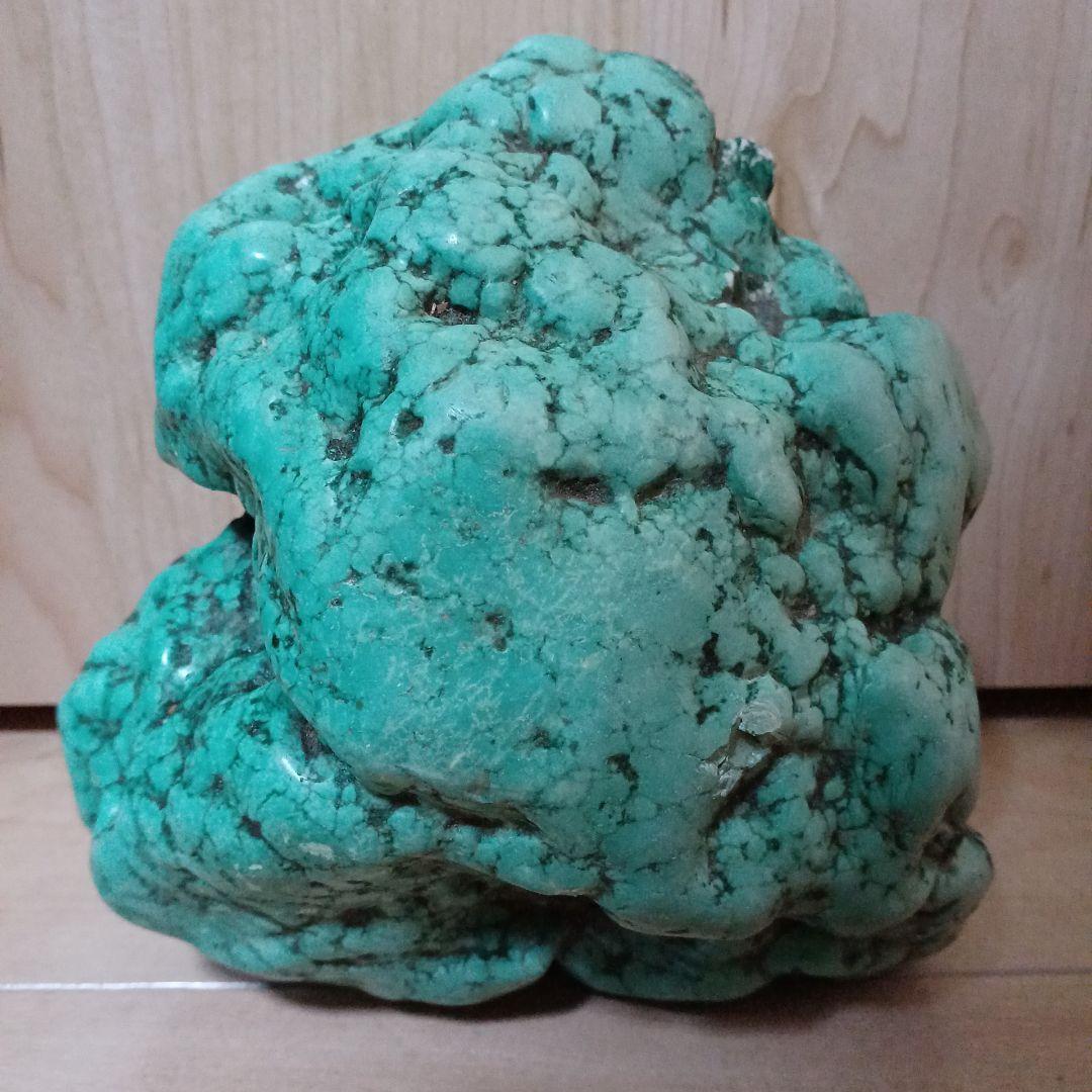 グリーンストーン　緑色の石　2kg程 Amazon.co.jp: 天然石 天然グリーンジャスパー石研磨不規則なタンブル