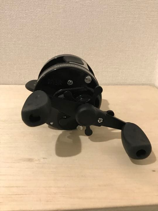 アブ アンバサダー UC4600C R2D2 W1191007287 - リール最新