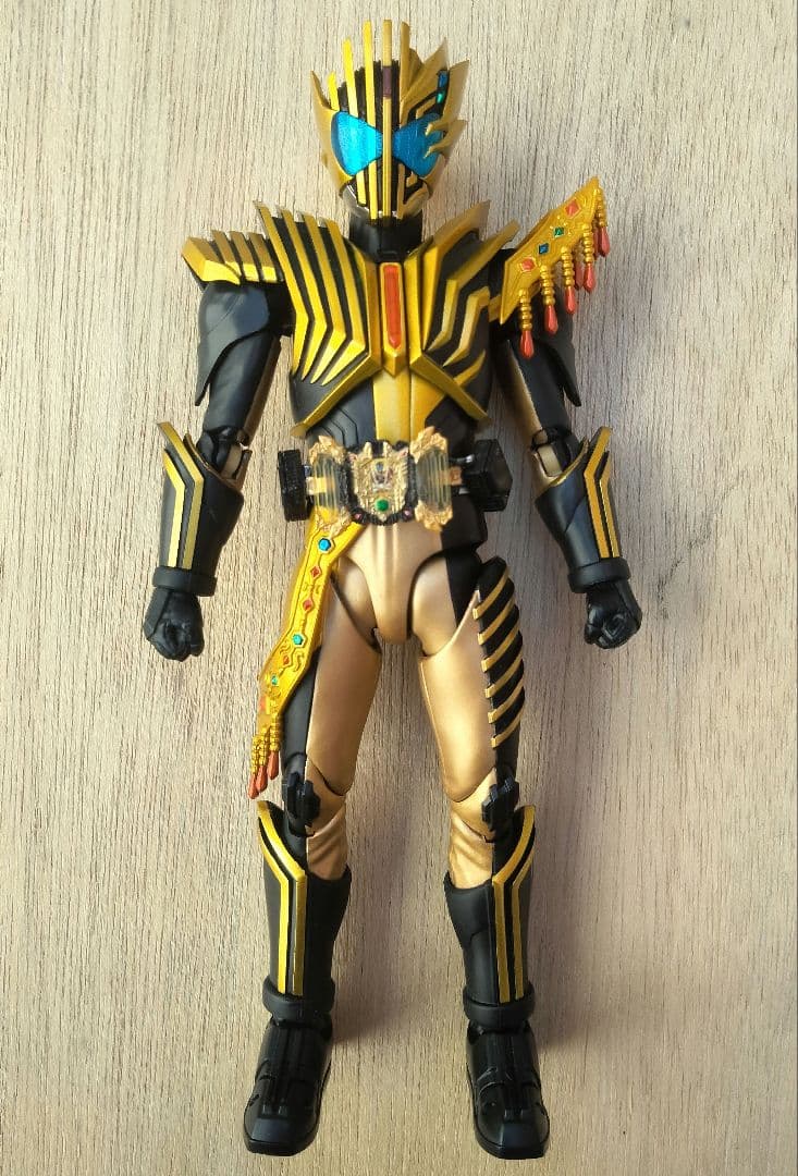 S.H.Figuarts 仮面ライダーレジェンド ガッチャード