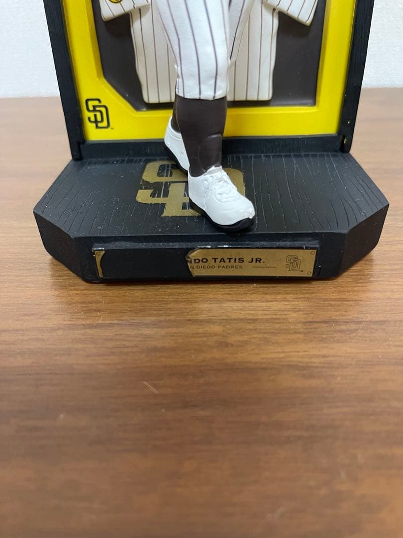 訳ありサンディエゴ・パドレス フェルナンド・タティスjr ボブルヘッド