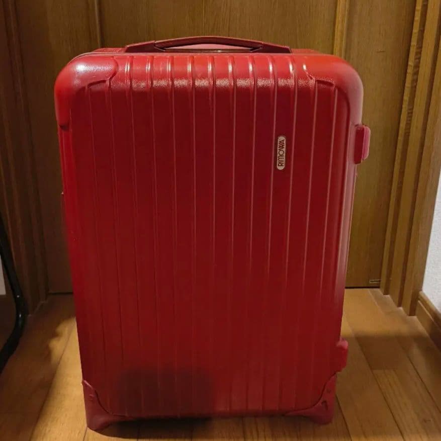 RIMOWA サルサ レッド 2輪 35L 機内持込サイズ 機内持込◎ RIMOWA リモワ PORSCHE ポルシェ サルサ 2輪 35L ほぼ未