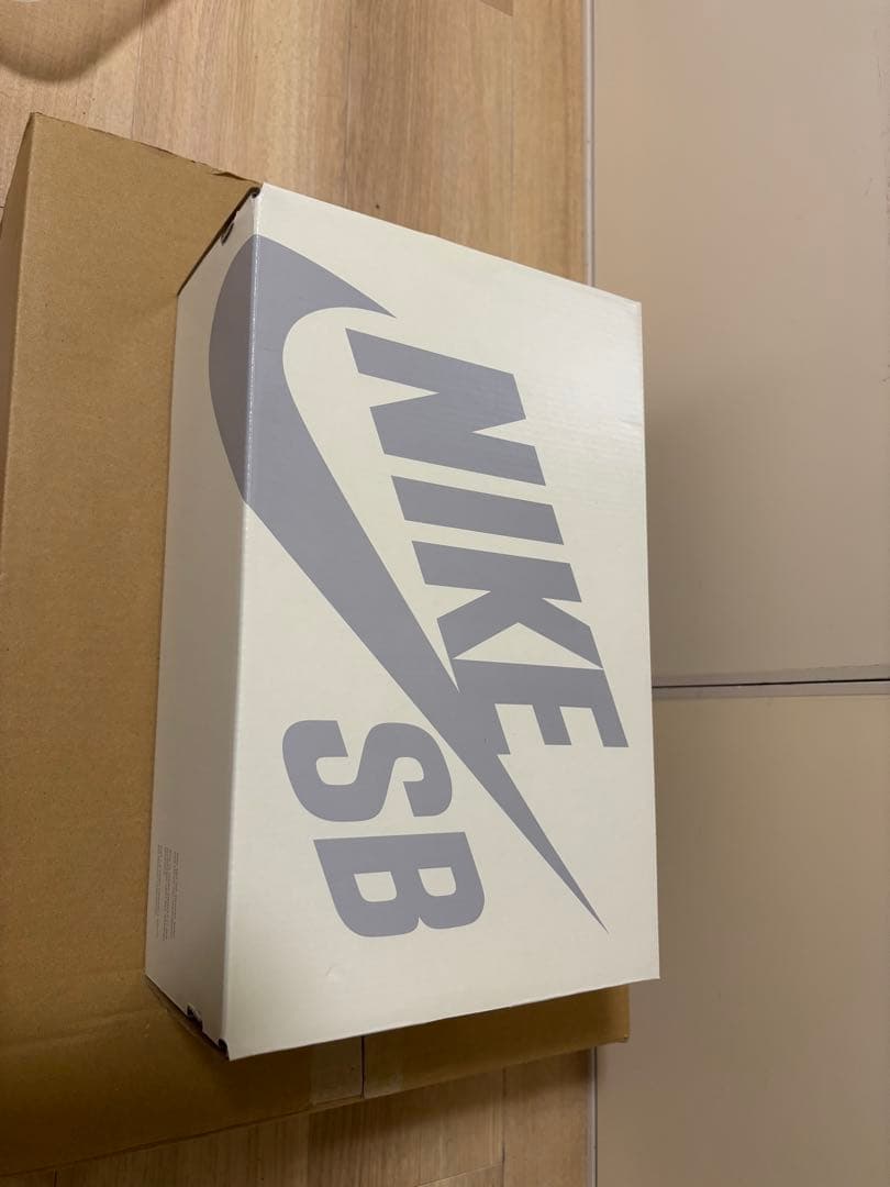 Supreme × Nike SB Dunk Low \"Rammellzee\"