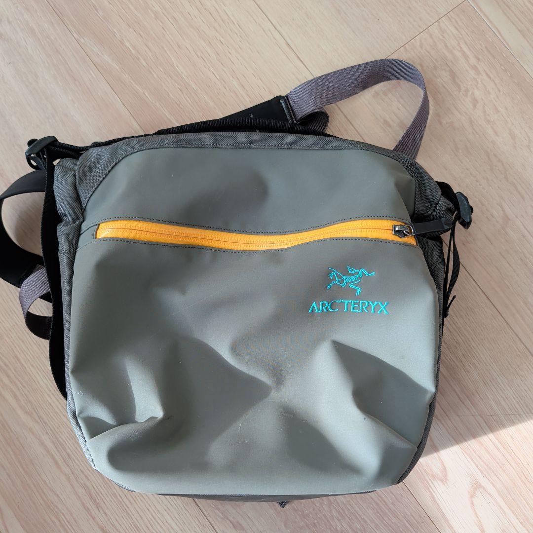 ARC'TERYX　アークテリクス アロー8 BEAMS別注 楽天市場】ARC'TERYX * BEAMS / 別注 ARRO 8 ReBIRD(TM)Shoulder Bag
