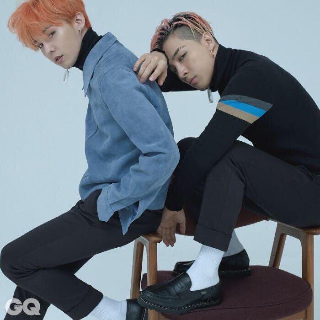 極美品【未使用級】ジェイダブルアンダーソン ハーフジップ　ニット　セーター ハーフジップ J W ANDERSON(ジェイダブリュ アンダーソン) ニット