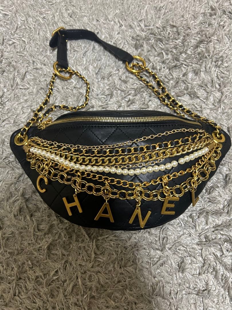 CHANEL ノベルティ ボディバッグ ウエストポーチ - メルカリ