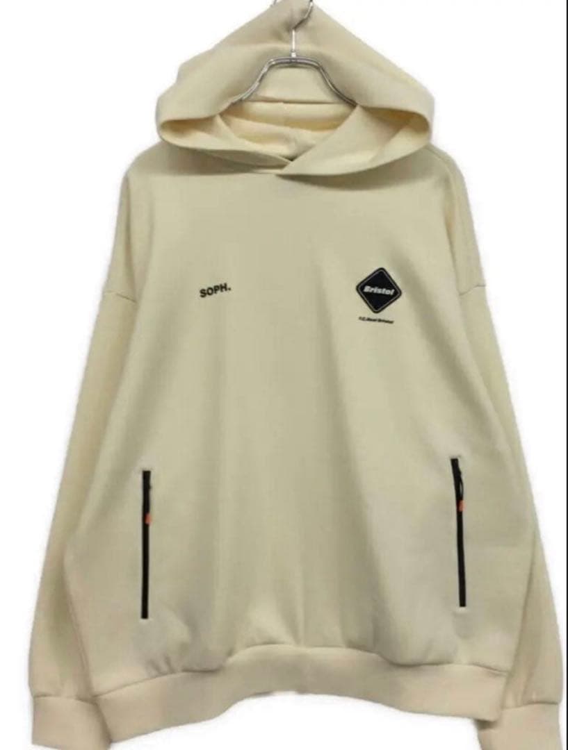 クリーム色 フード付きパーカー　ブリストル ステッチフード付きパーカークリーム | ファッション通販サイト NUGU