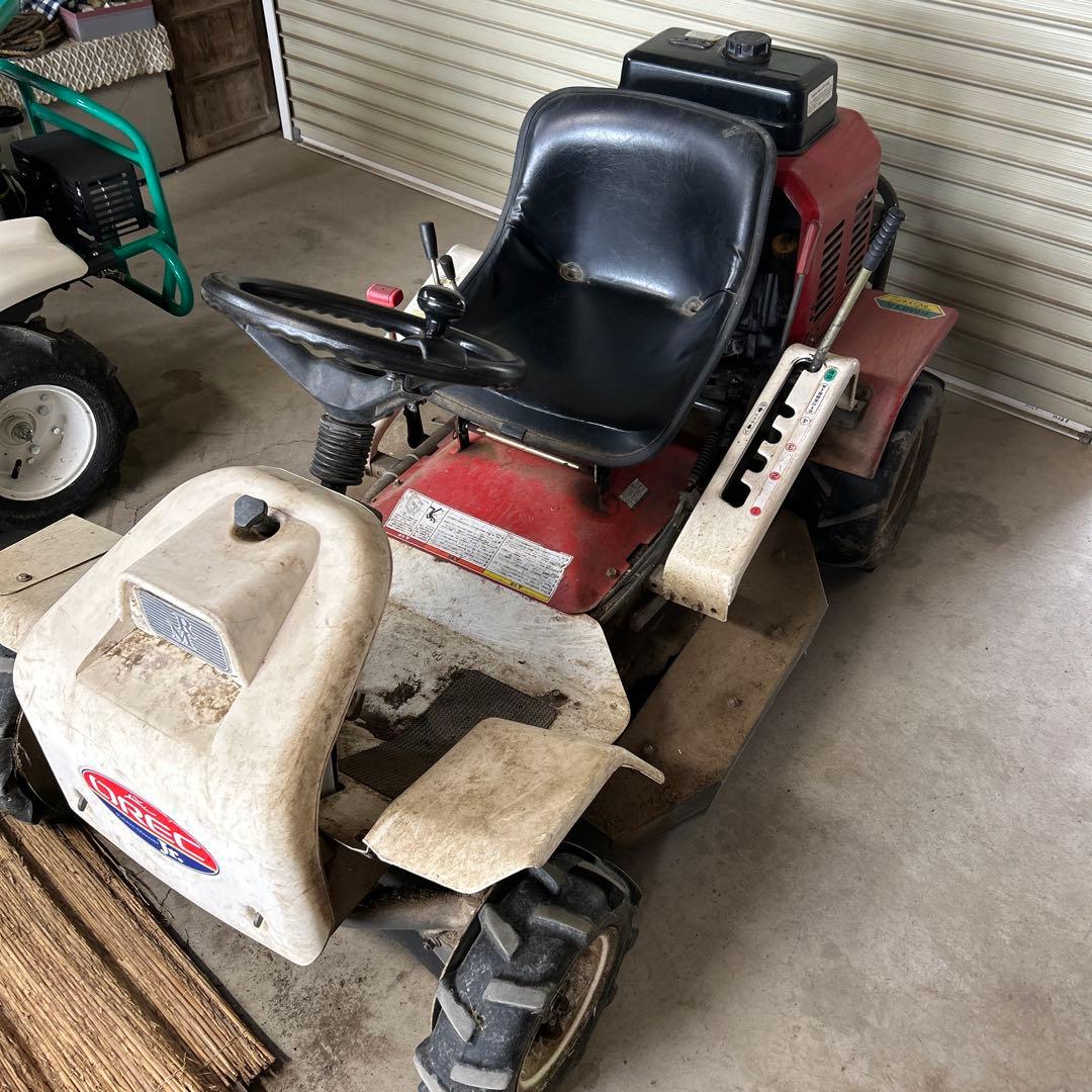 乗用草刈機 ラビットモアー　RM81A 販売終了】共立 乗用草刈機 ラビットモアー ロータリーモア RM881A/K