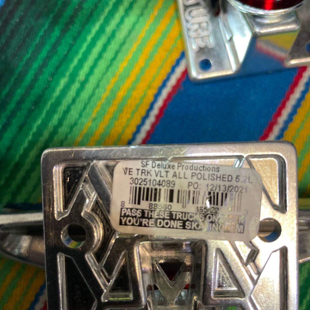 V-Lights Venture スケートボードトラック 5.2L