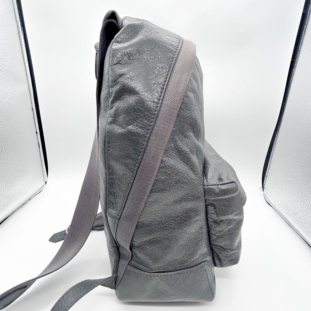 漂う高級感】 バレンシアガ オールレザー ロゴ バックパック グレー