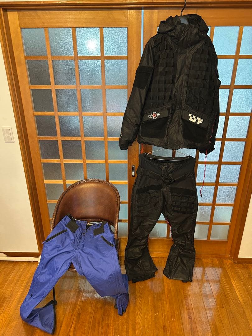 （2パンツ+1アウタ）ZenithAndNadirスノボードウェア笠原啓二郎 購入 （2パンツ+1アウタ）ZenithAndNadirスノボードウェア笠原啓二郎 2