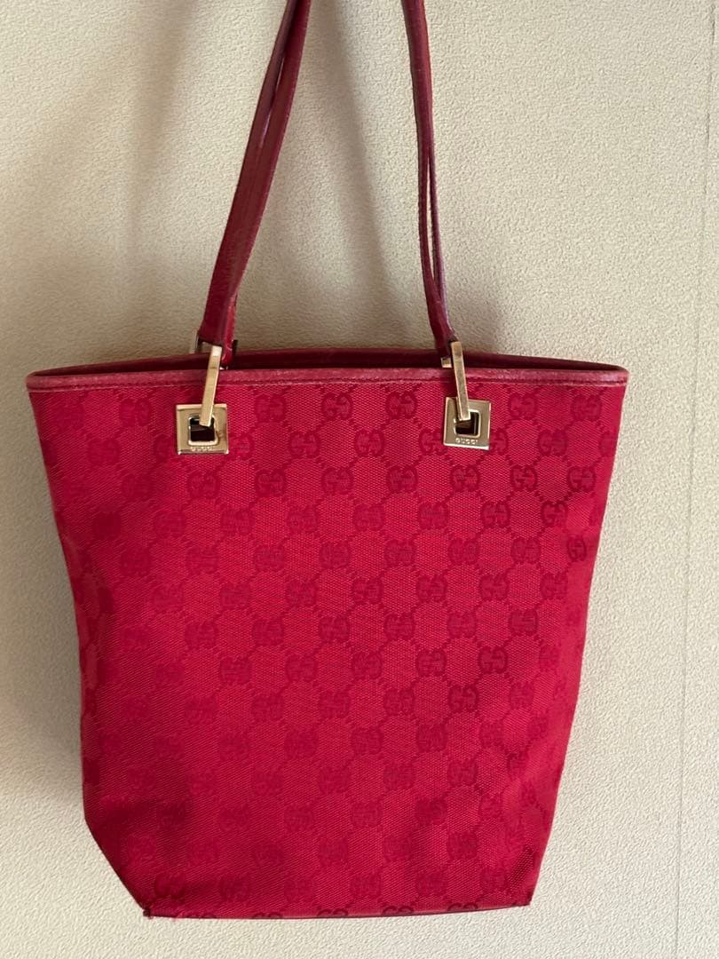 【週末お値下げ】赤GUCCI トートバック　GG柄　キャンバス　バケツ型 GUCCI（グッチ） GUCCI GGキャンバス ハンドバッグ トートバッグ