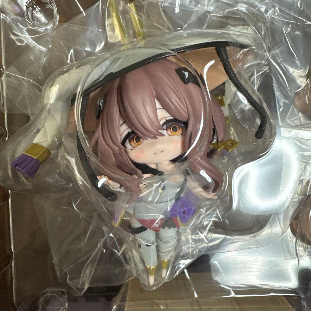 勝利の女神:NIKKE ニケ SDフィギュア デフォルメフィギュア 紅蓮