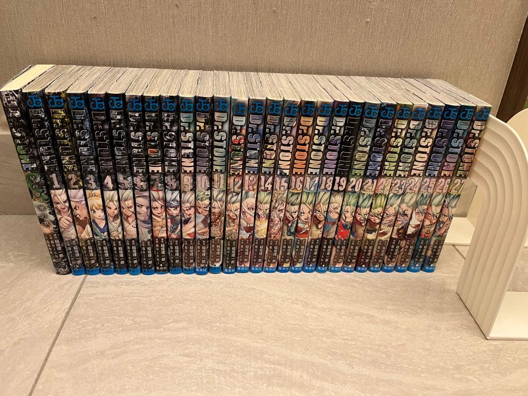 Dr. Stoneドクターストーン 1巻〜27巻　全巻セット + 小説 Amazon.co.jp: Dr.STONE 1~27巻セット : 本