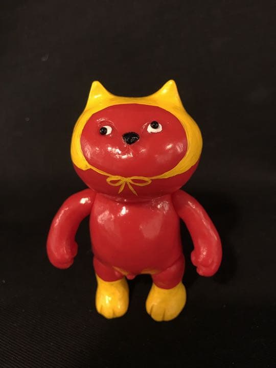 mainagamoto フテネコ 赤 mainagamoto フテネコ 黄土色成型⁄茶縞