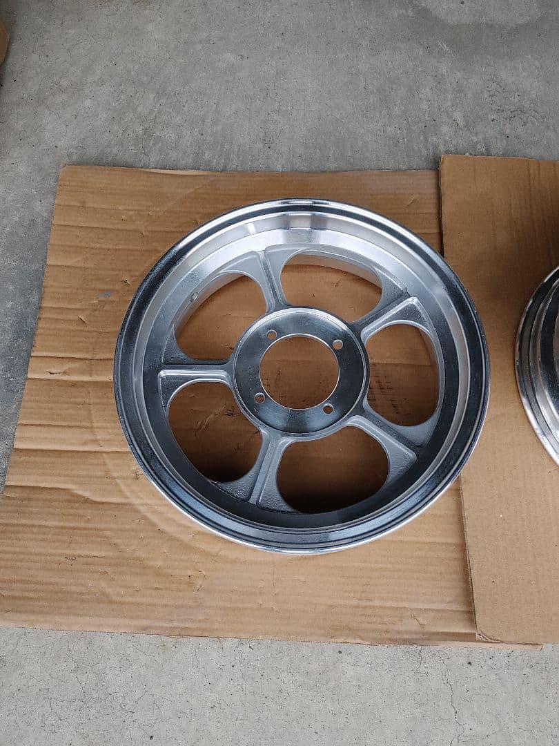 キャストホイール　12インチ　3.5J　　モンキー　ゴリラ　エイプ　ズーマー