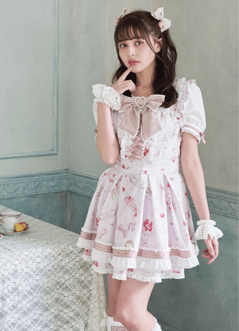 LIZLISA/Salon de Fraise柄ピンクセットアップ LIZLISAリズリサSalon de Fraise柄セットアップピンク - メルカリ