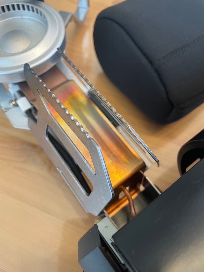 新品スノーピーク カセットコンロ 収納ケースとユニフレームのバーナー