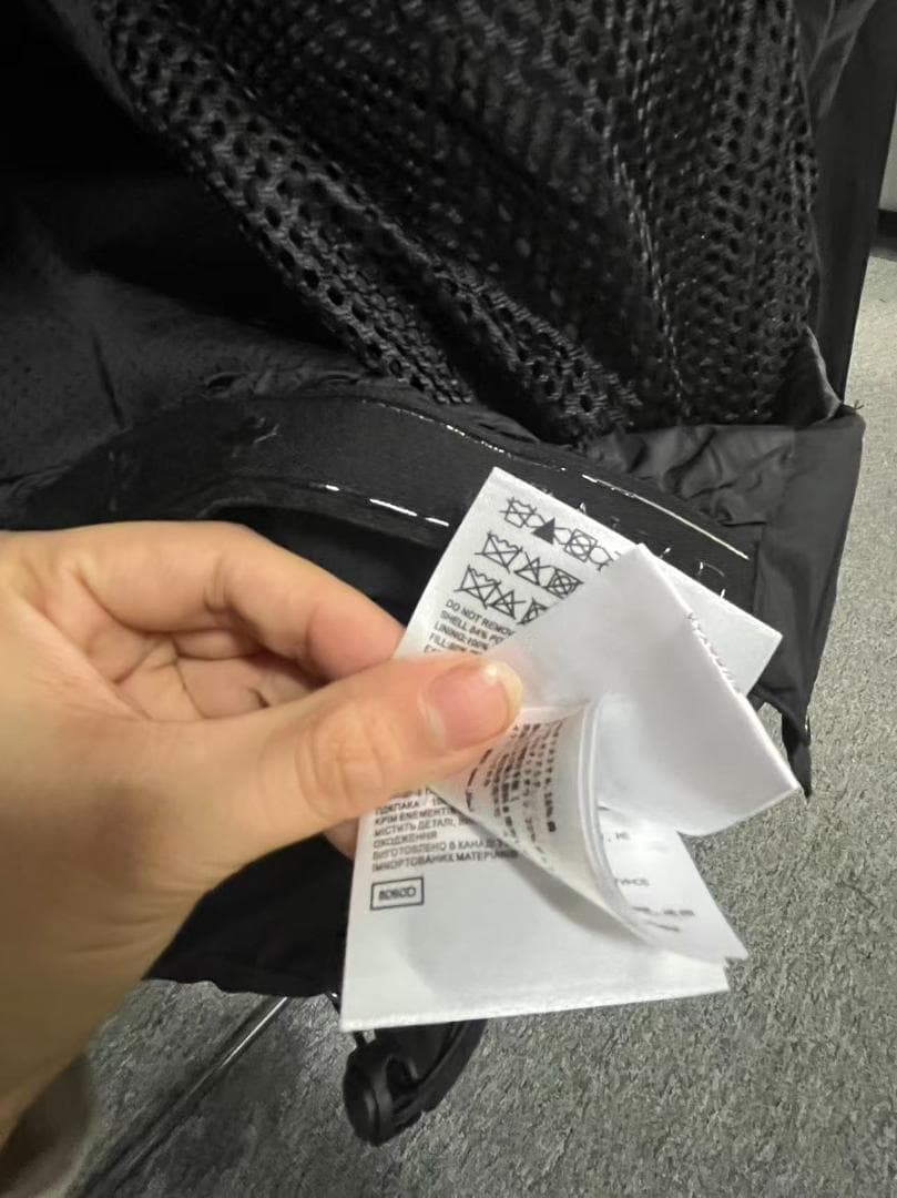 《人気》 極希少✨ブラック ダウンジャケット フード付き~~~~