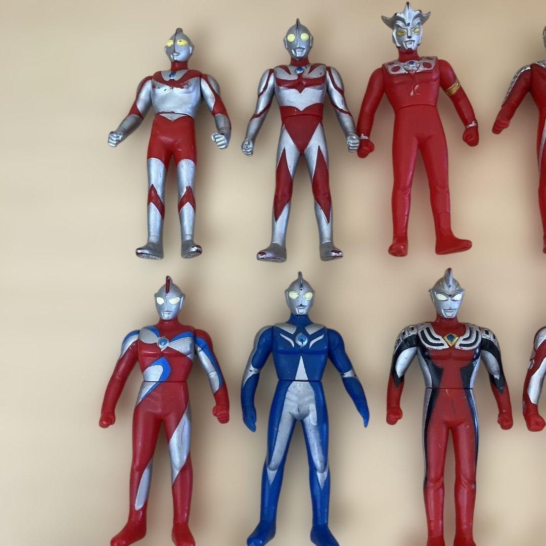 ウルトラマン怪獣ソフビ まとめ売り33体 - メルカリ