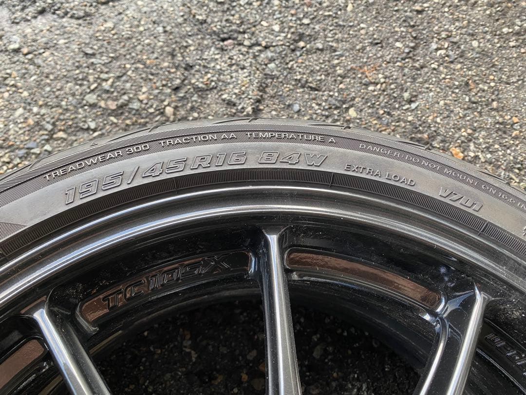 WedsSport TC105X 16×7J +43 タイヤ付(前後サイズ違い) - メルカリ