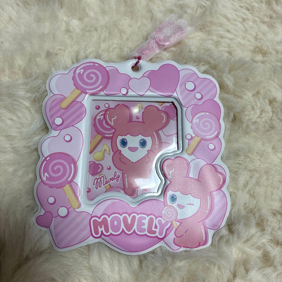 TWICE LOVELYS カードホルダー モモ モブリー - メルカリ