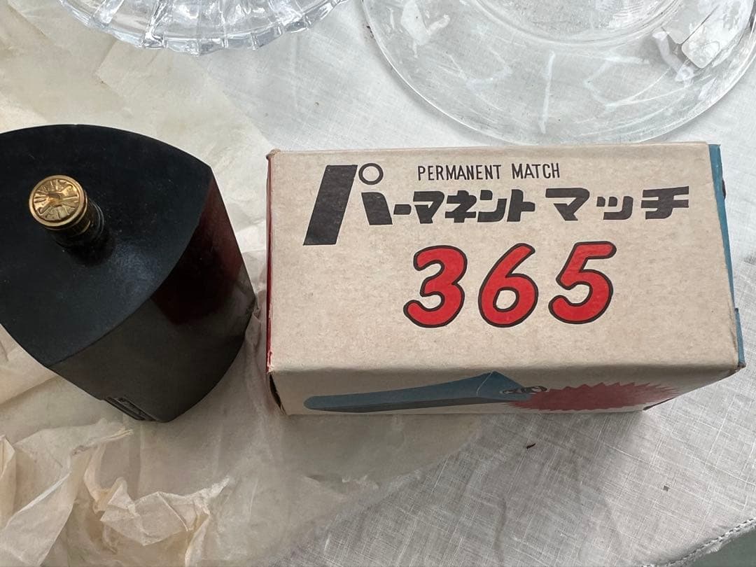 昭和の名品、現在入手困難な廃盤の三桐興業パーマネントマッチ新品未使用品です。