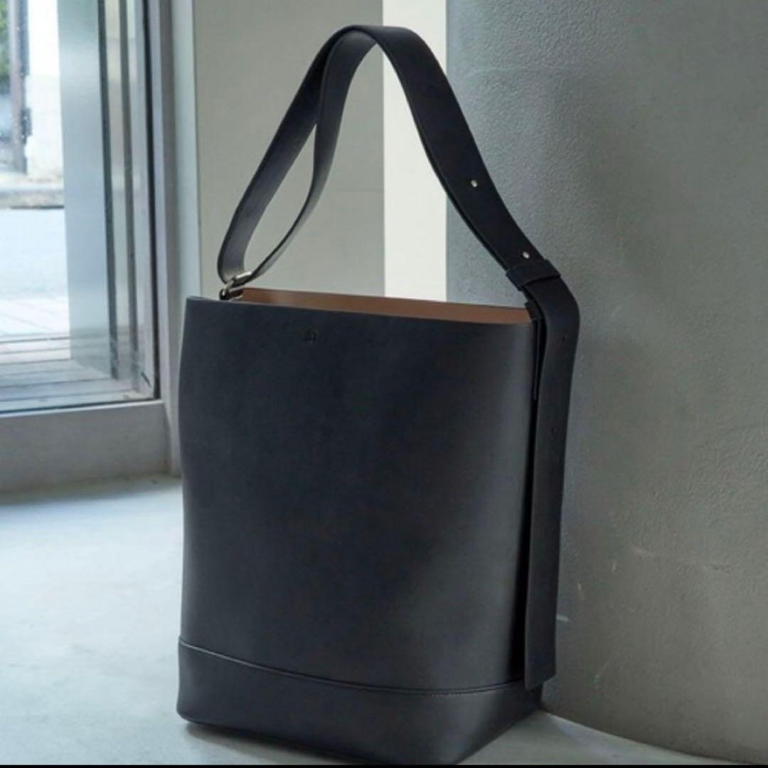 ゆ*ん様 &MyuQ アンドミューク バケツ型 トートバッグ ショルダー A4◎ ゆ*ん様 &MyuQ アンドミューク バケツ型 トートバッグ ショルダー A4