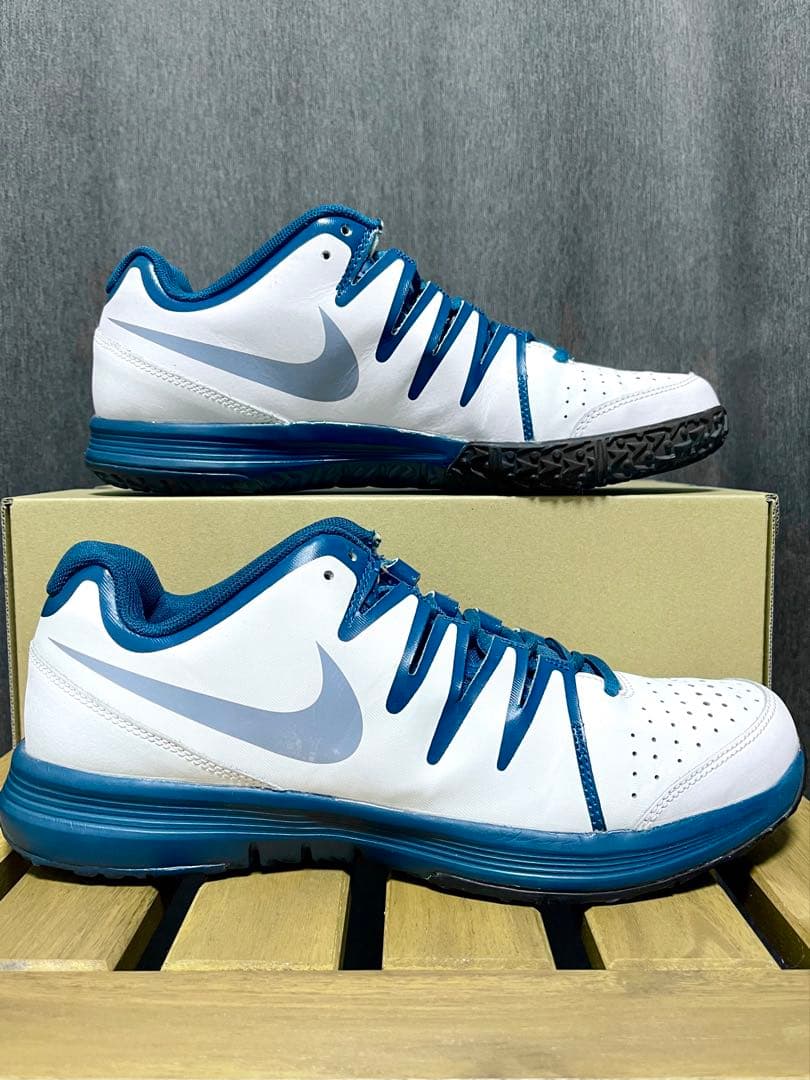 NIKE ヴェイパーコートオムニ　27.5cm