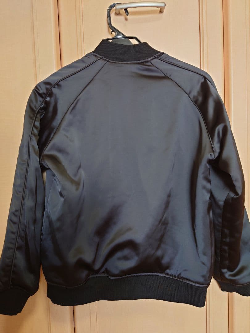 かおりん様専用☆ mmts 猫刺繍リバーシブルスカジャン レディース 黒