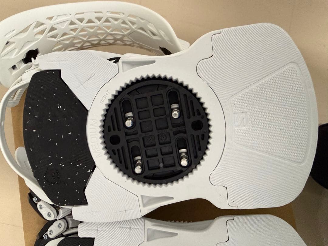 は*せ様 SALOMON DISTRICT HPS 24-25 サイズM - メルカリ