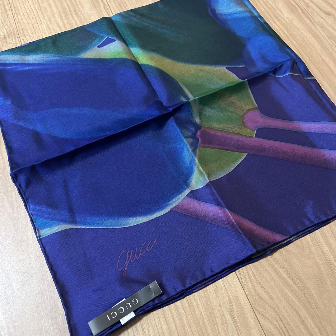 GUCCI シルクスカーフ　タグ付き新品未使用　グッチ　大判　イタリア製 楽天市場】グッチ ショール レディース プリント シルクスカーフ 大判