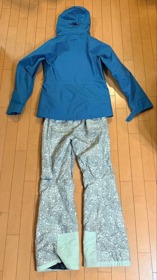 patagonia ジャケットMサイズとパンツセット Sサイズ