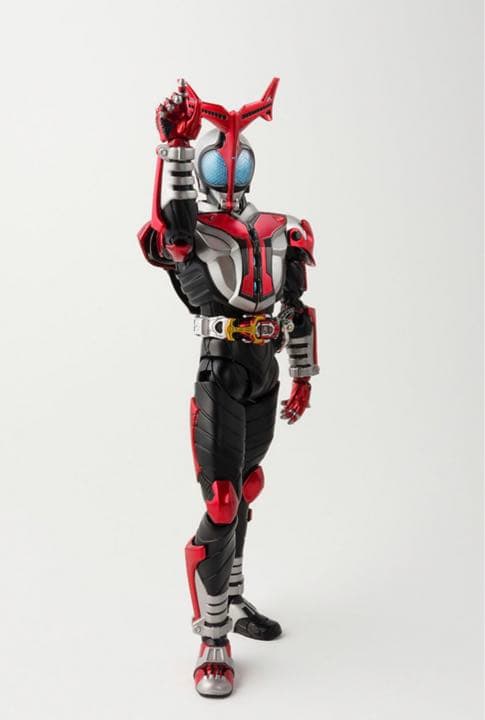 未開封　S.H.Figuarts　真骨彫　仮面ライダーカブト　ハイパーフォーム