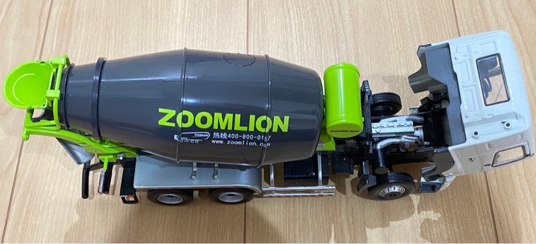 Zoomlion コンクリートセメント トラック ミキサー車 日野700 - メルカリ