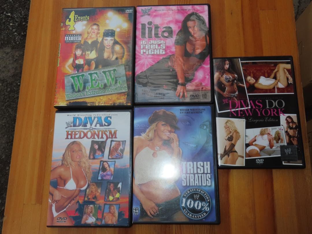 輸入盤WWF wwe 女子プロレスラーDVD 格闘技 プロレス 14本