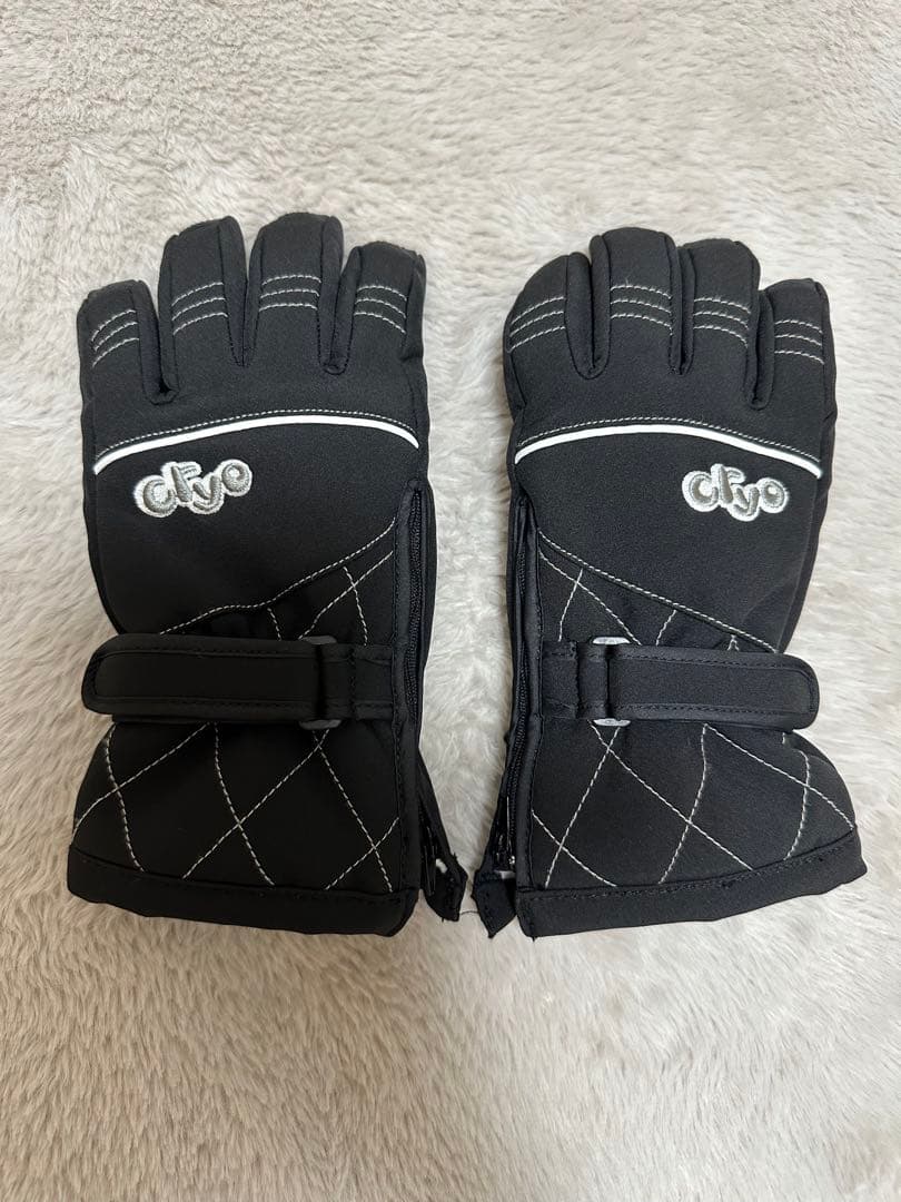 セット売り】スノーボードウェア➕手袋（125㎝〜145㎝くらいまで使え