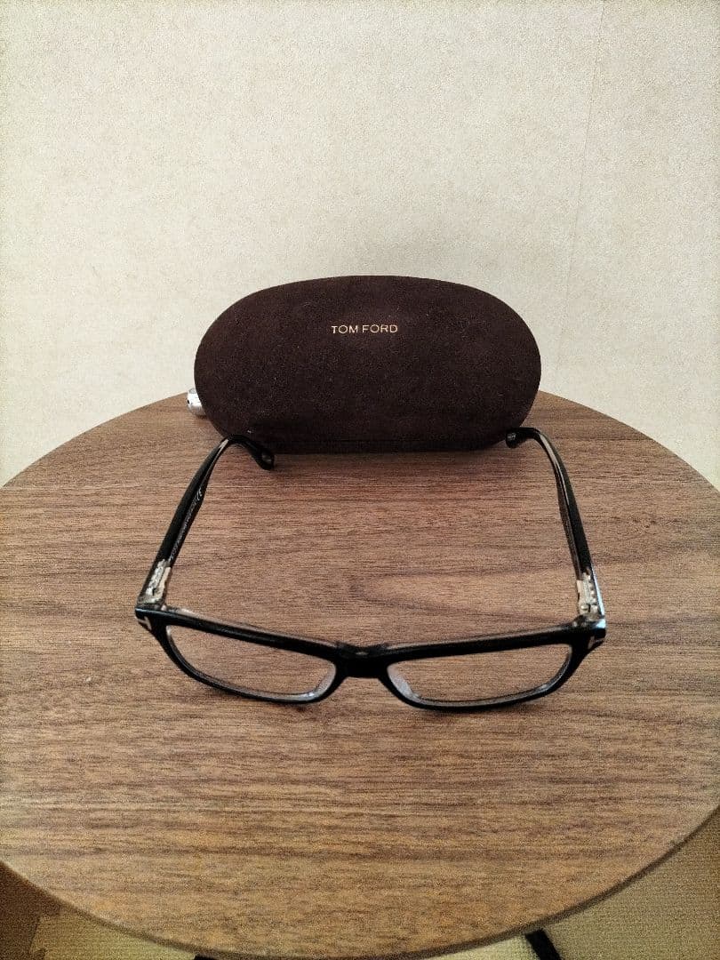 TOM FORD ブラック ファッションメガネ 日本企画】TOM FORD FT5862DB 001ブラック(001ブラック): メガネ