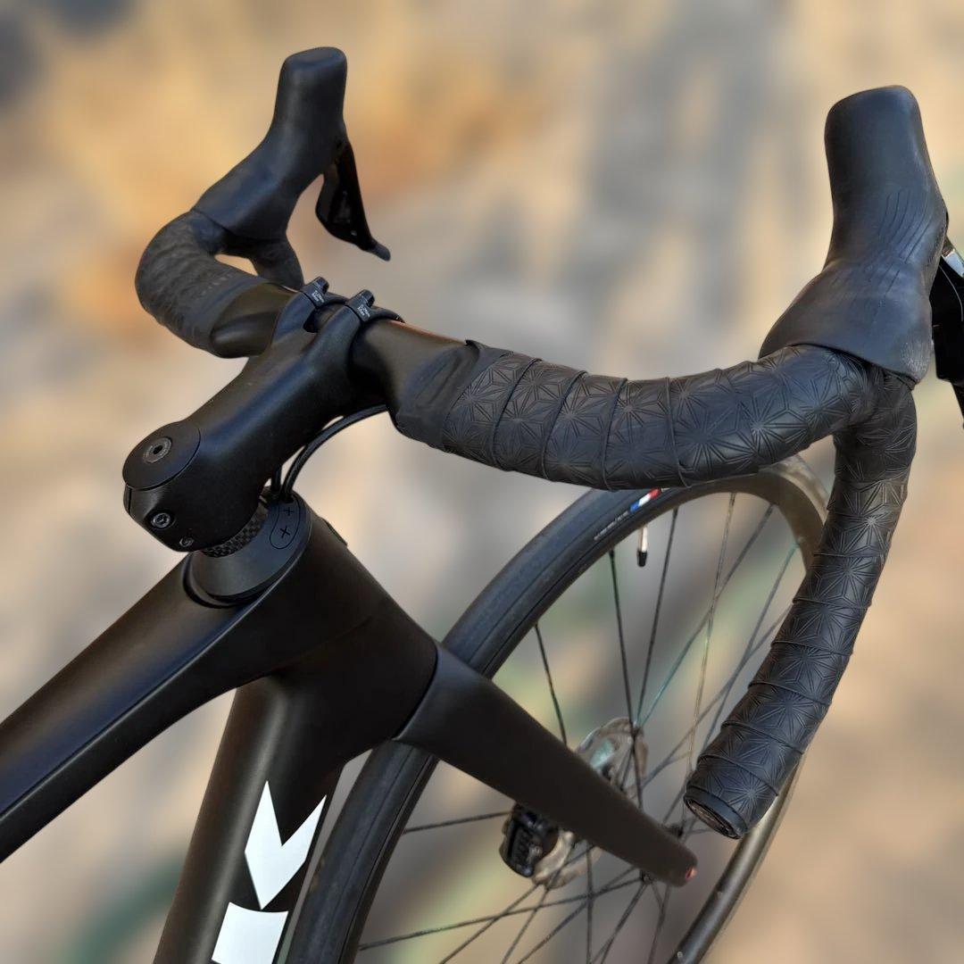 《美品》TREK Madone SL5 Gen8 105Di2 【ホイールなし】