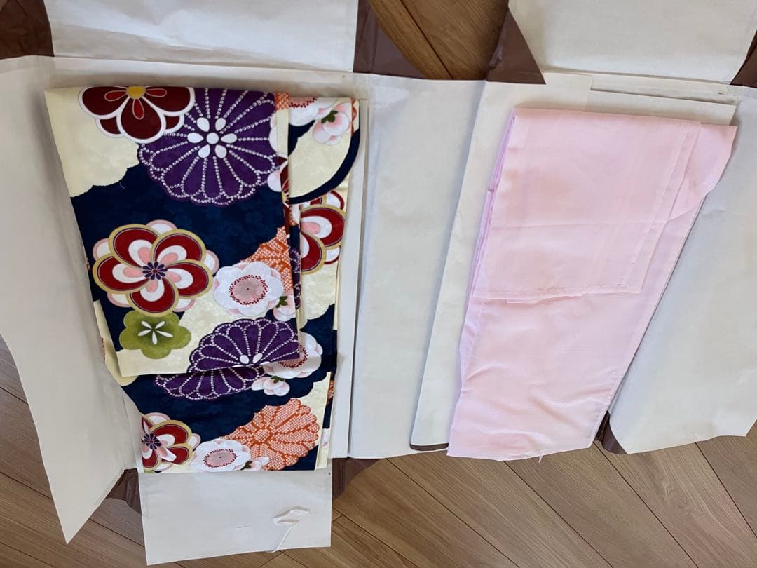 七五三 7歳 （花柄着物、長襦袢、帯、草履付き）の通販｜www