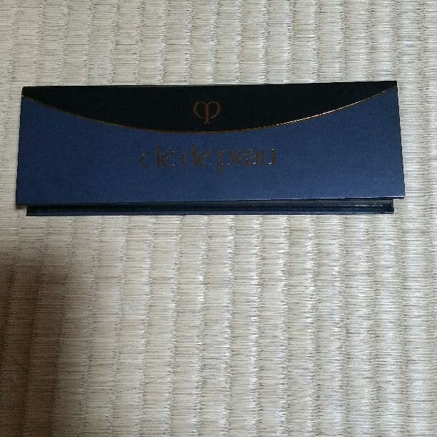 クレドポ-ボーテ　非売品　フェイシャルブラシ パンソー(プードル) / クレ・ド・ポー ボーテ(チーク・フェイスブラシ