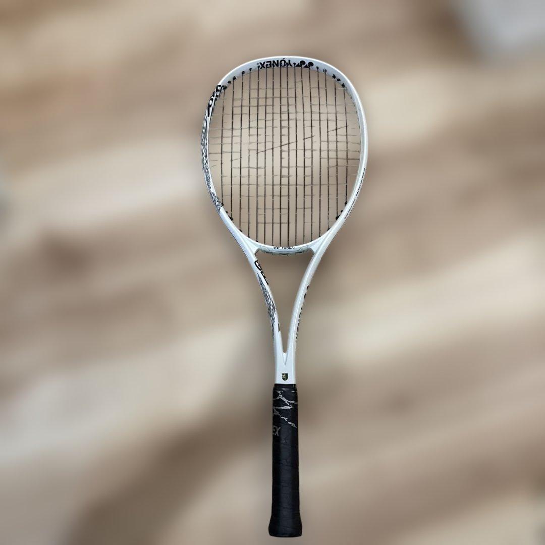 YONEXジオブレイク 70V 白 ヨネックス(YONEX) ソフトテニスラケット 前衛向け ジオブレイク70V
